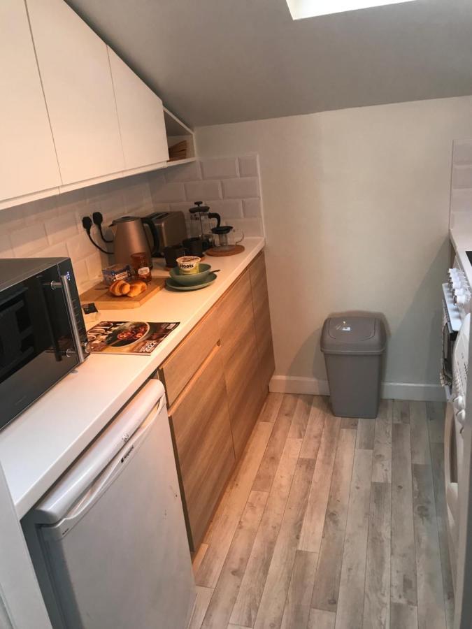 Fantastic 2 Bed Flat In Dunblane High Street Apartment Exterior foto